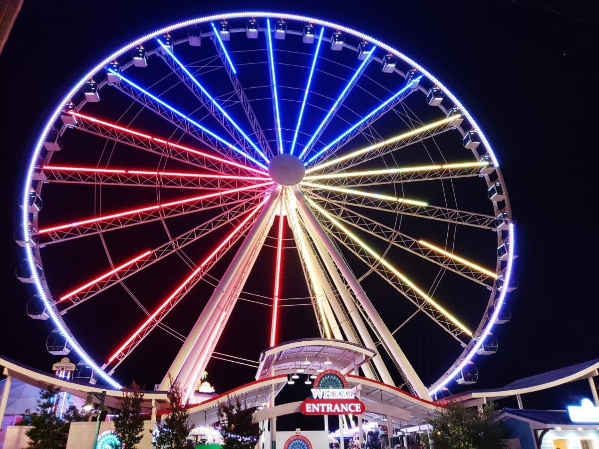 Whispering Winds, Hot Tub, Game Room, Wifi, 1089 Free Tickets Each Paid Day, Dollywood And More ガトリンバーグ エクステリア 写真