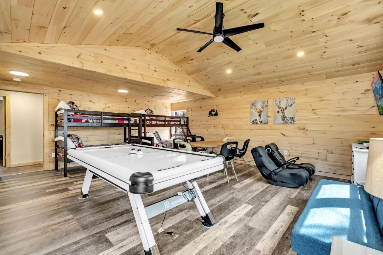 Whispering Winds, Hot Tub, Game Room, Wifi, 1089 Free Tickets Each Paid Day, Dollywood And More ガトリンバーグ エクステリア 写真