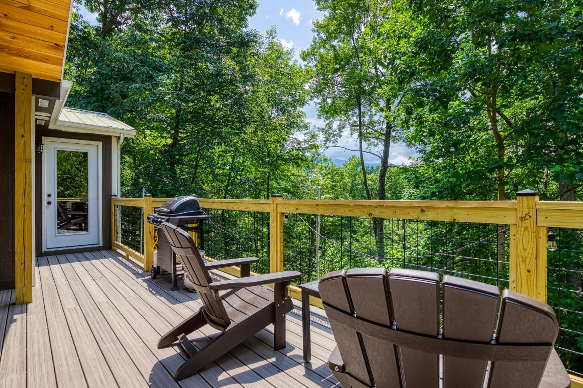 Whispering Winds, Hot Tub, Game Room, Wifi, 1089 Free Tickets Each Paid Day, Dollywood And More ガトリンバーグ エクステリア 写真